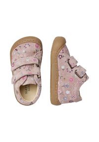 Světle růžové boty s květinovým vzorem, dvojitými suchými zipy, odolnou gumovou podrážkou, kulatou špičkou a polstrovanou stélkou pro pohodlí.