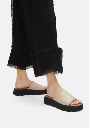 Jenny Papucsszandálok - beige