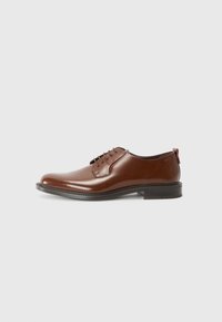 Unselected, medium brown
