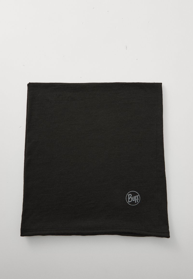 Sort halsedisse lavet af blød, strækbar stof. Har et cirkulært "Buff" logo i grå. Rektangulær form med syede kanter.
