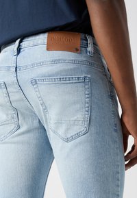 INDICODE JEANS Traperice uskog kroja - icy blue