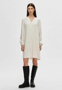 Selected Femme Hverdagskjole - sandshell