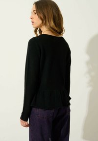 Authentic Cashmere COL ROND BAS VOLANTÉ - Stickad tröja - black