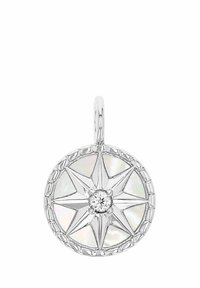 Colgante en forma de rosa de los vientos de plata con incrustaciones de nácar y una piedra preciosa clara brillante en el centro.