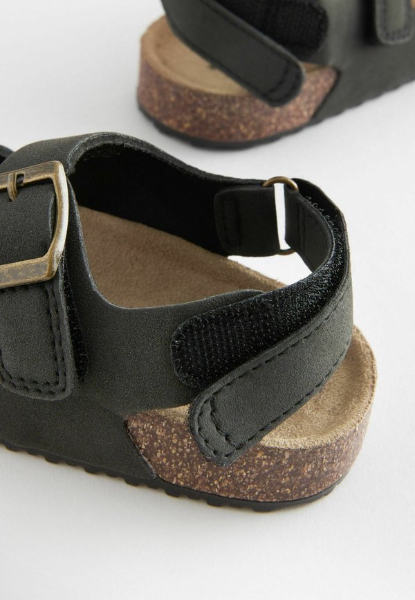 CUSHIONED DOUBLE BUCKLE TOUCH FASTENING STANDARD – Lauflernschuh