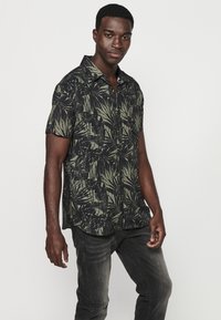 Koroshi SHORT SLEEVE - Krekls - kaki   khaki