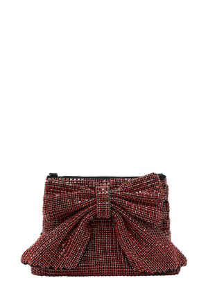 Rode en zwarte kralen clutch tas met een grote strikdetail, textuur oppervlak en ritssluiting aan de bovenkant, met sprankelende accenten.