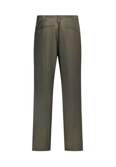 Pantaloni verde oliva realizzati in un tessuto morbido con una vestibilità dritta, dotati di tasche posteriori e dettagli di cucitura sottili. Senza hardware visibile.