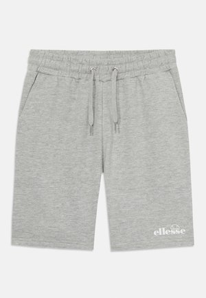 Shorts de sport gris en tissu doux, dotés d'une taille élastique avec cordons de serrage et de poches latérales. Comprend un logo blanc en bas.
