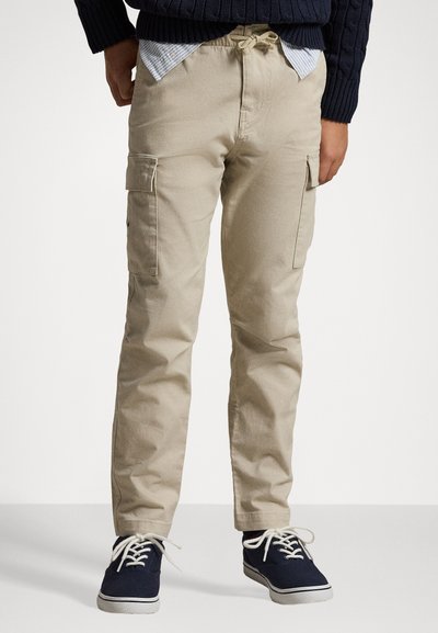 Polo Ralph Lauren STRETCH CHINO CARGO TROUSER - Calças cargo - classic stone
