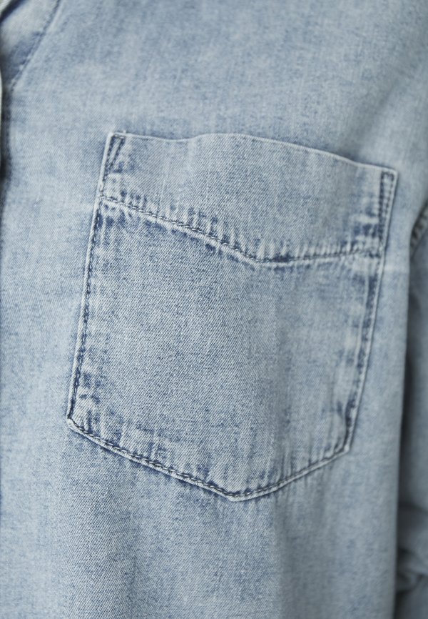 CROPPED SHIRT FRANKIE - Button-down blouse - light wash2