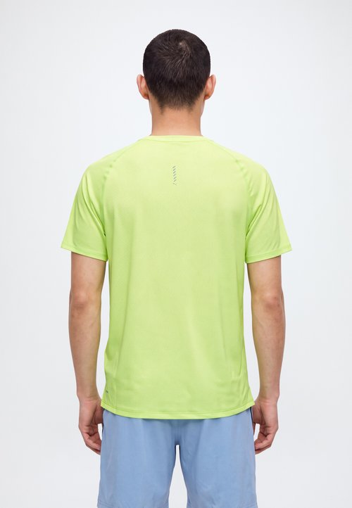 PUMA LIGHTSPEED GRAPHIC - Sports T-shirt - sunny lime — photo 3