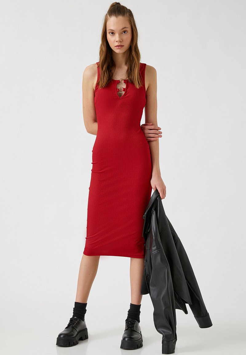 Koton Gebreide jurk donkerrood Koton Gebreide jurk donkerrood