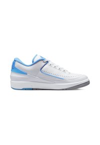 Jordan AIR JORDAN 2 RETRO LOW - Sneakers basse - white middle blue middle gray