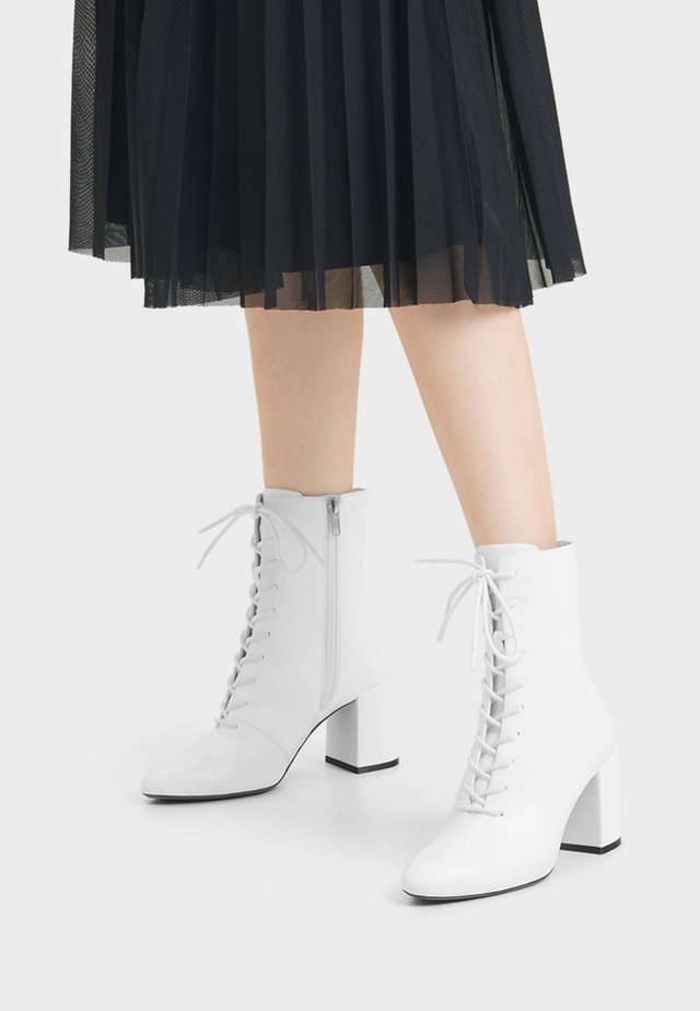 bottines femme bershka