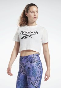 Reebok IDENTITY CROPPED T - Print T-shirt - white