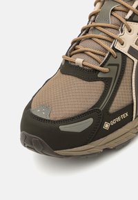 ASICS SportStyle GEL-VENTURE 6 GTX UNISEX - Sporta apavi - pepper/black coffee