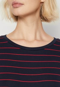 GAP CREW - Top s dlhým rukávom - navy red