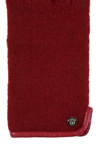 Roter Wollschal mit weicher Textur, ausgestattet mit einem glatten roten Lederbesatz und einem dekorativen schwarzen Knopfdetail in der unteren Ecke.