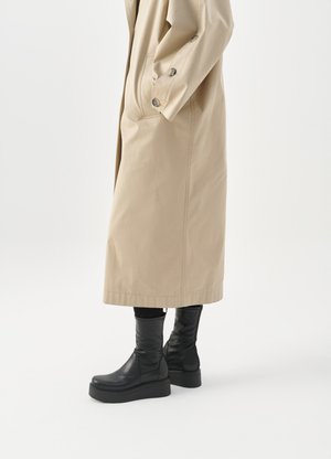 Vagabond TARA - Stivaletti con la zeppa - black