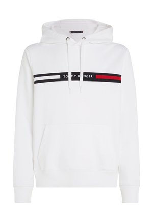 Fehér kapucnis pulóver elején zsebbel, húzózsinórokkal, és egy fekete, fehér, piros vízszintes csíkkal a mellkason, rajta a "Tommy Hilfiger" felirattal.