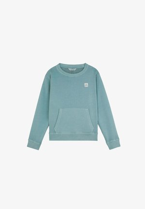 Sweatshirt bleu sarcelle clair en tissu doux avec un col rond côtelé, des manches longues, une poche avant et un petit logo en accent.