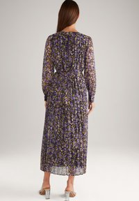 JOOP! PLISSEE IN GEMUSTERT - Day dress - lila gelb gemustert