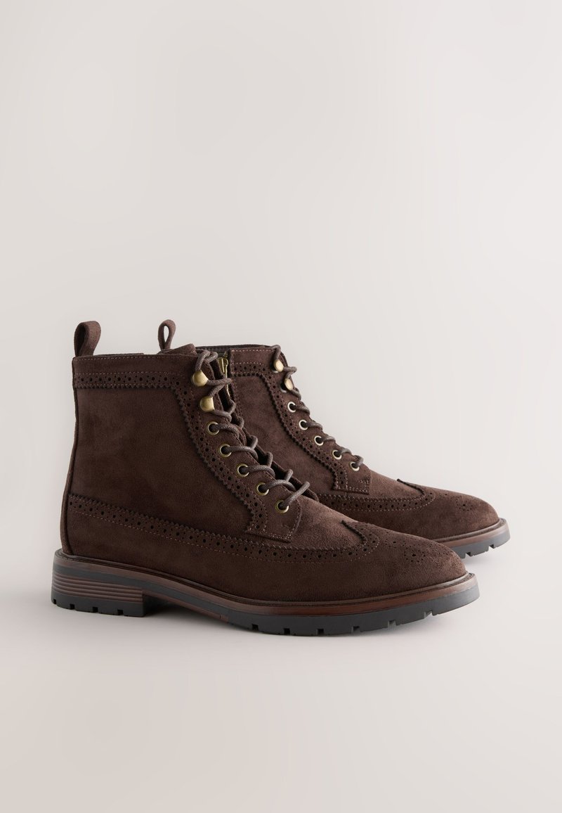 Next REGULAR FIT - TALL BROGUE - Botines con cordones - brown/marrón ...