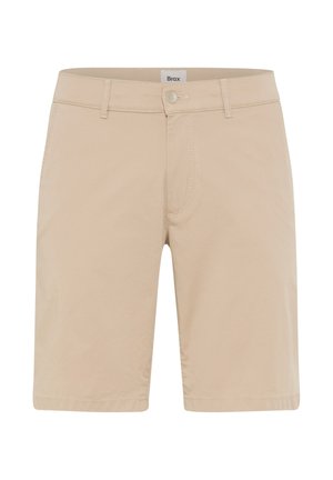 Beige knælange herreshorts med knaplukning, bæltestropper og lynlås foran, vist mod en hvid baggrund.