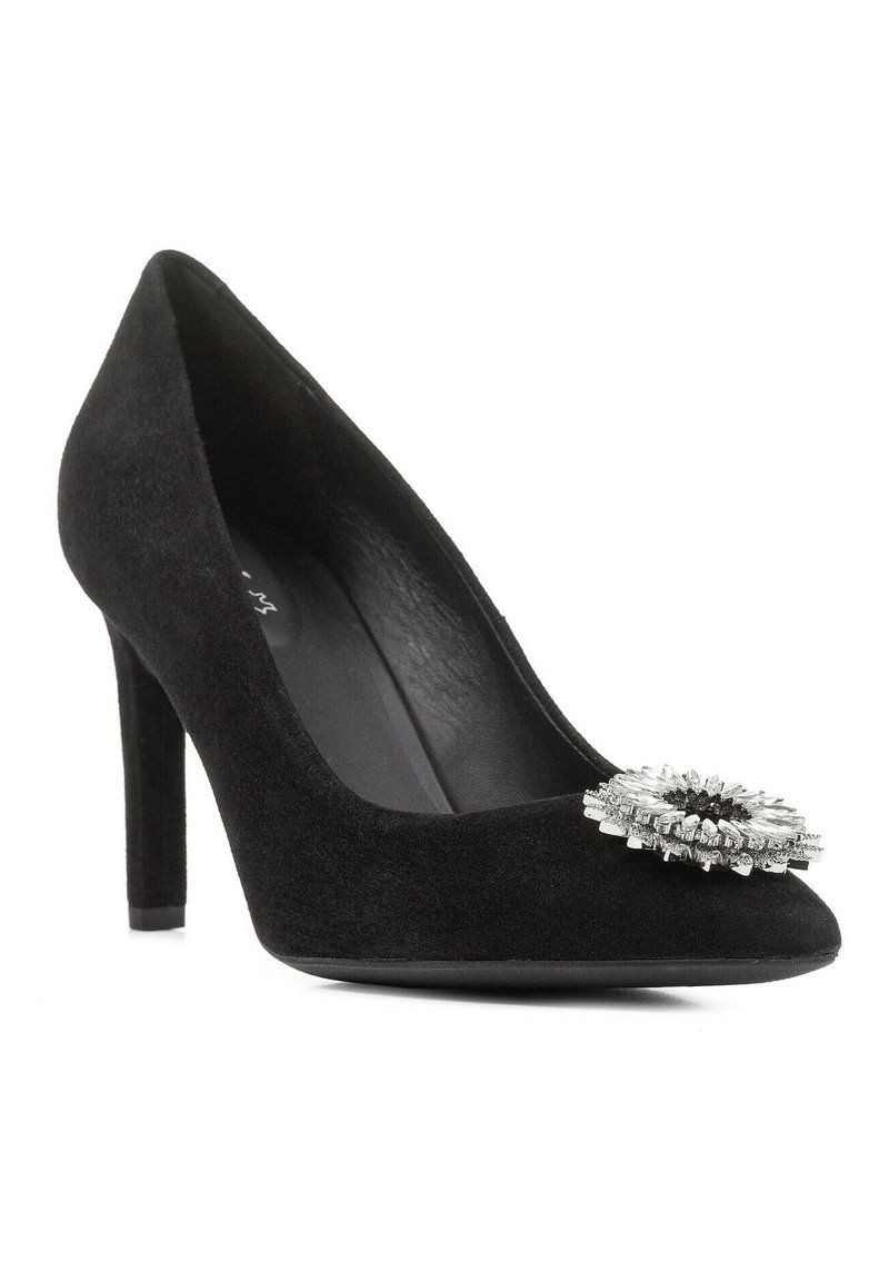 Décolleté neri in suede con punta affilata, dotati di un'elegante decorazione argentata sulla tomaia. Texture liscia e tacco sottile.