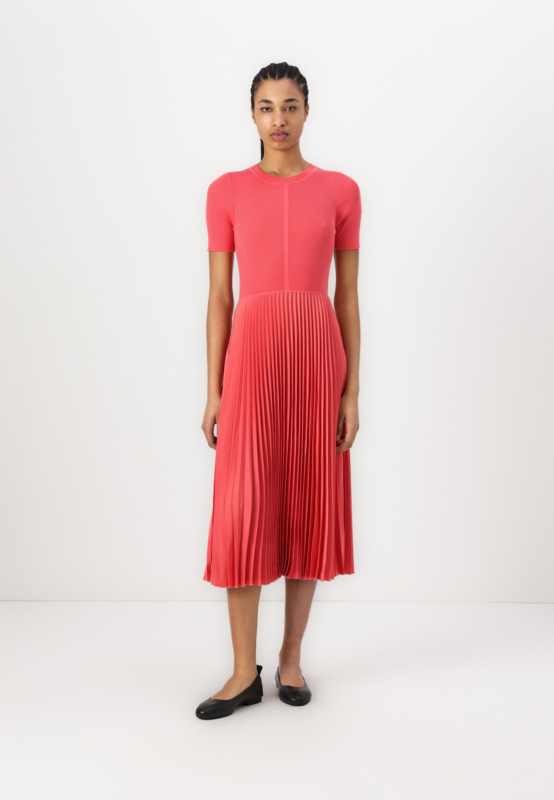 Hugo Boss■ヒューゴボス■Sateen dress BOSS - Mixed-material dress with plissé skirt - Black