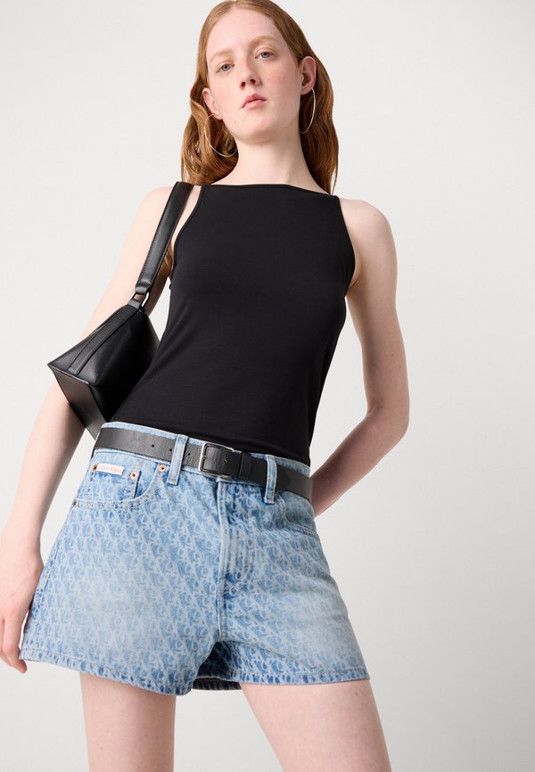 90S FIT - Shorts - light denim3