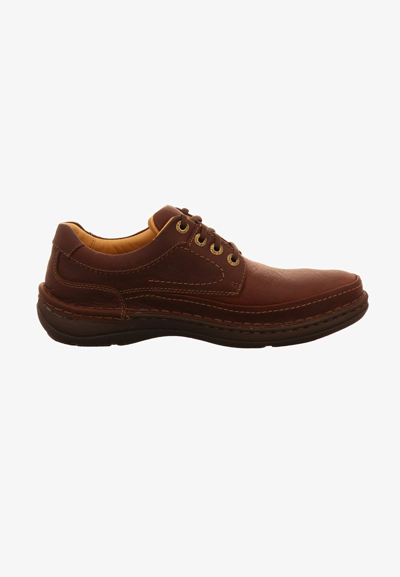 Clarks NATURE THREE - Casual lace-ups - mahogany