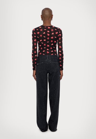 Alice + Olivia Pernera ancha - maya charcoal black