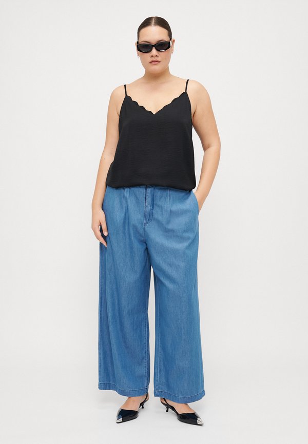 CARBEA WIDE - Relaxed fit jeans3