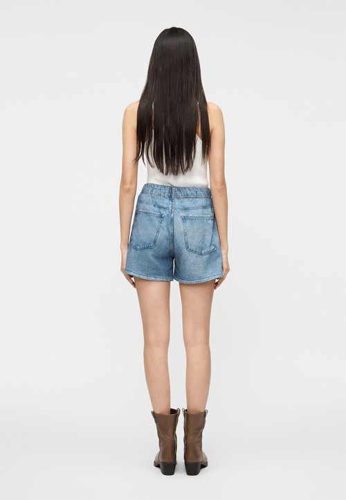 Short En Jean ZADIG & VOLTAIRE Femme - Taille 38 Noir - Occasion Très Bon état - Style Décontracté