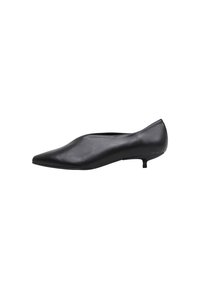 Chaussure noire en cuir à bout pointu et à talon bas avec un design épuré et une texture lisse. Dotée d'un talon mince et d'une silhouette sans ornements.