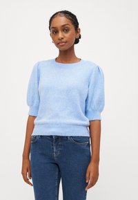 Vero Moda Petite VMDOFFY 2/4 O NECK - Paprasti marškinėliai - little boy blue melange
