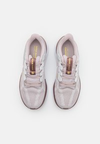 Nike Performance STRUCTURE 25 - Laufschuh Straße - platinum violet/white/photon dust/smokey mauve/soft yellow
