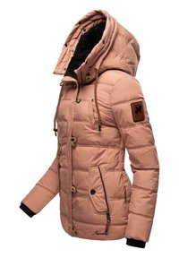 Roze gewatteerde winterjas met een met bont gevoerde capuchon, rits- en knoopsluitingen, voorzakken en een bruine leren logo patch op de mouw.