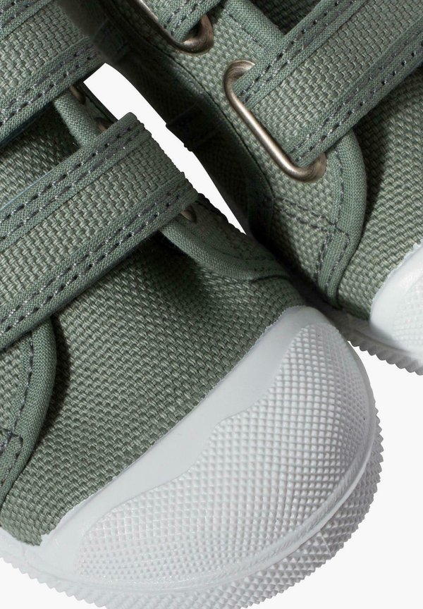 Lauflernschuh – verde helecho