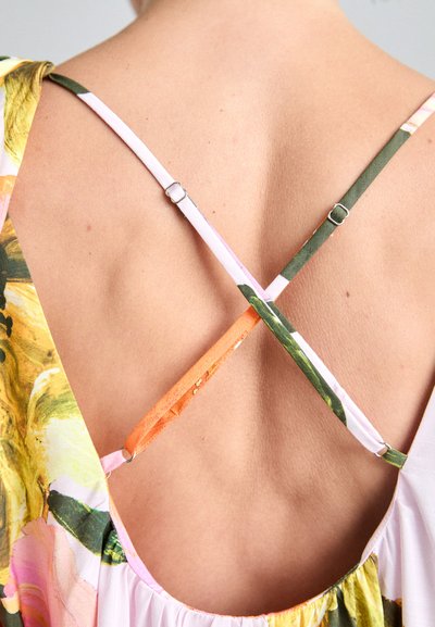 Stine Goya TERESA LIGHT FLUID - Robe de jour - summer day