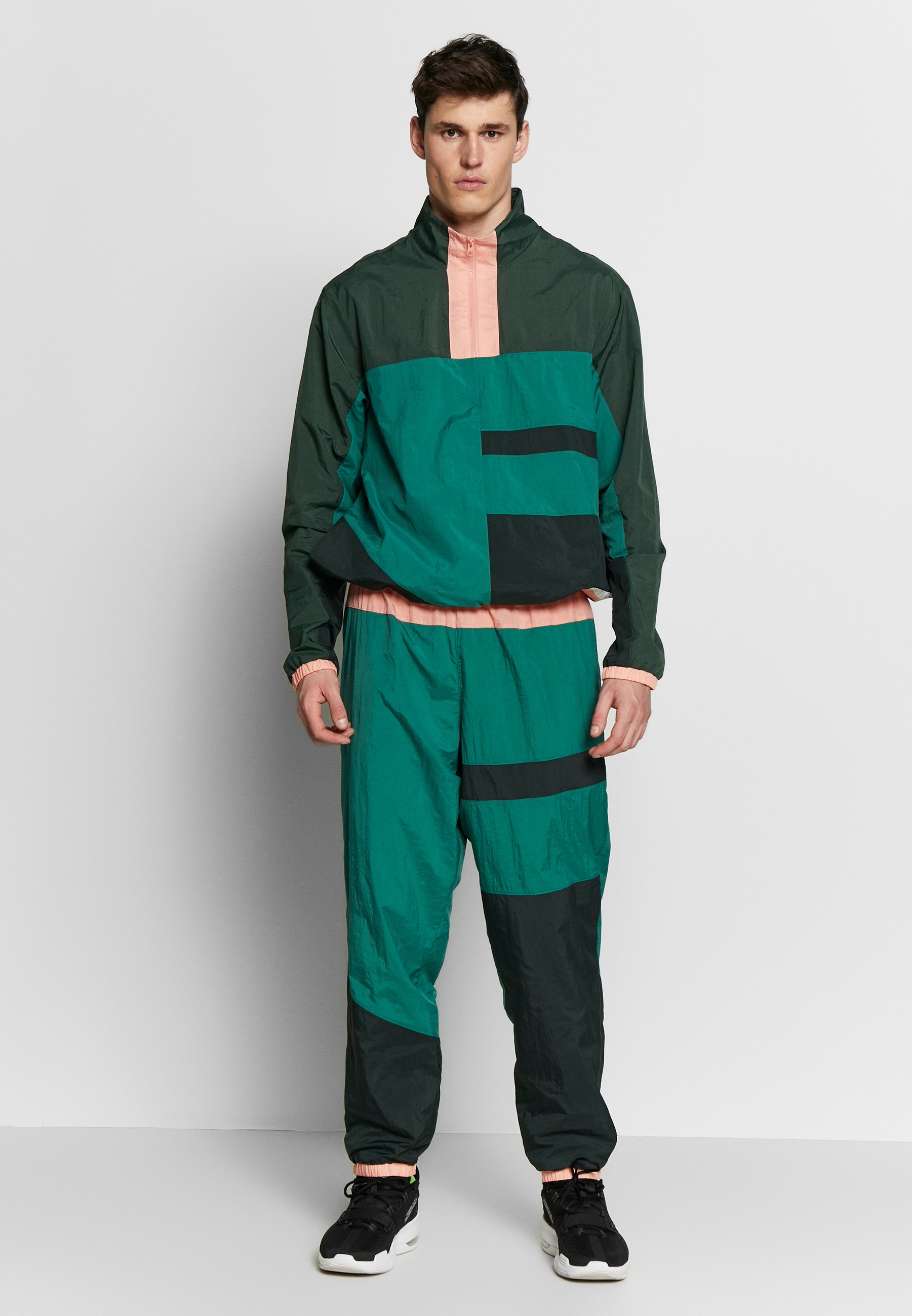 nike performance flight tracksuit