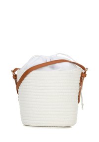 Borsa a secchiello in tessuto bianco intrecciato con tracolla in pelle beige, chiusura con coulisse e rivestimento interno liscio. Presenta una forma cilindrica compatta.