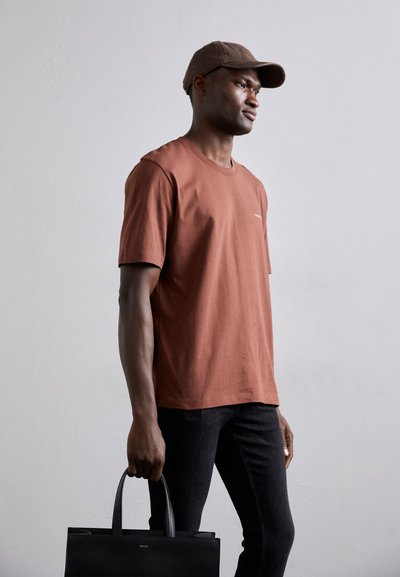Tiger of Sweden Basic T-shirt - old terracotta