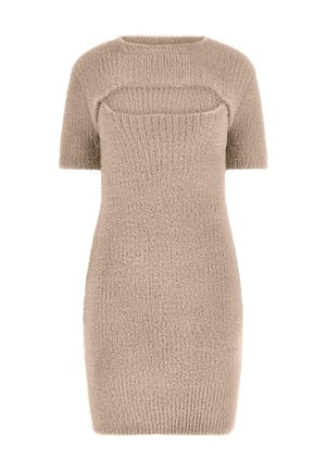 Lühike, beežist lõngast kootud kleit tekstuurse pinnaga, lühikeste varrukatega ja ruudukujulise lõikega detailiga rinna piirkonnas.