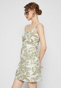 Abercrombie & Fitch RUCHED SIDE MINI  - Nappali ruha - green