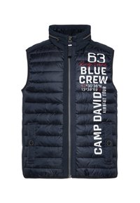 Gilet imbottito blu navy con colletto alto, chiusura con zip, due tasche laterali e testo stampato bianco che include "BLUE CREW" e "CAMP DAVID."