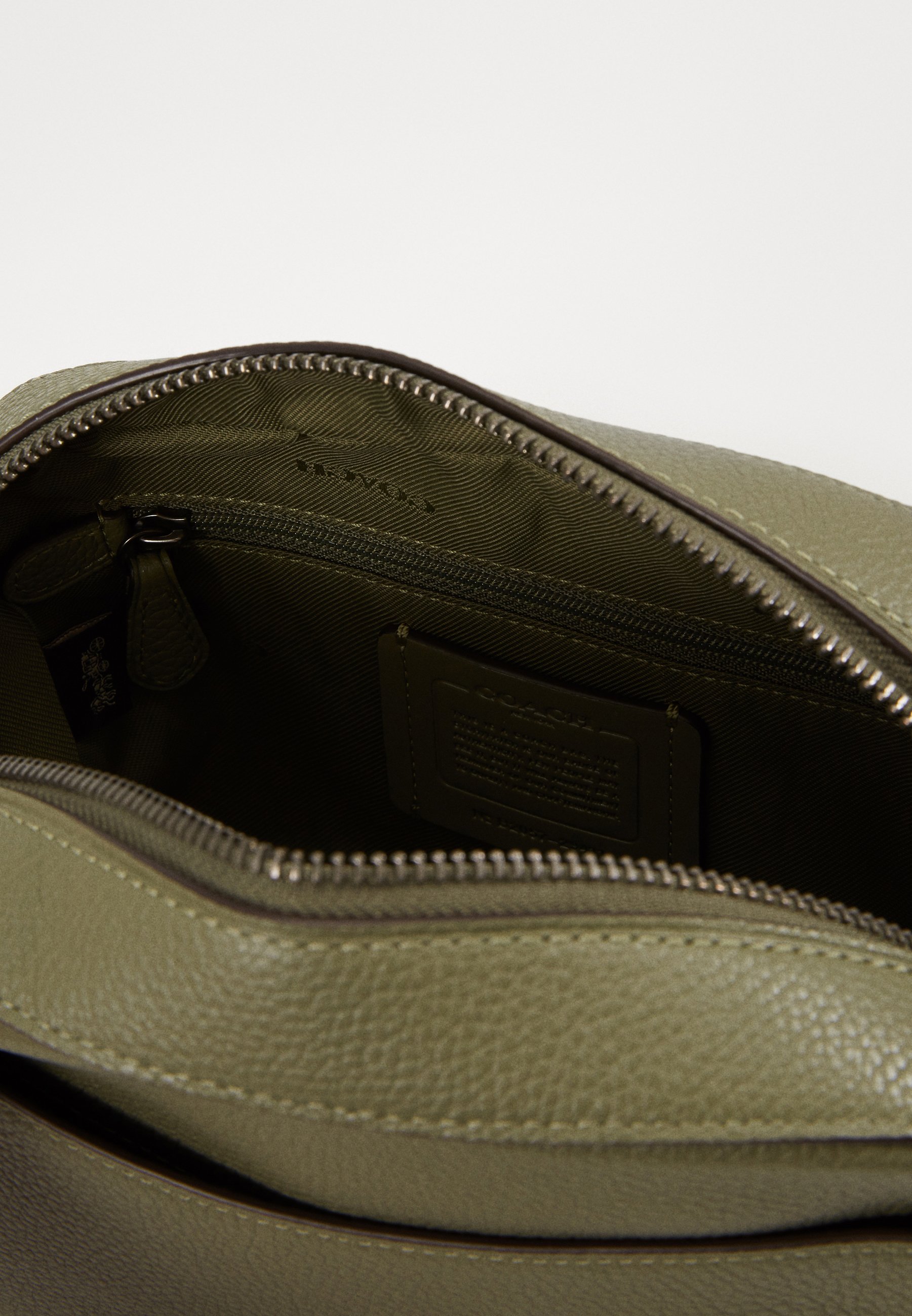 Coach CAMERA BAG Skulderveske light fern Zalando.no Coach CAMERA BAG Skulderveske light fern Zalando.no