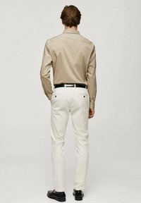 Mango Camisa elegante - sand